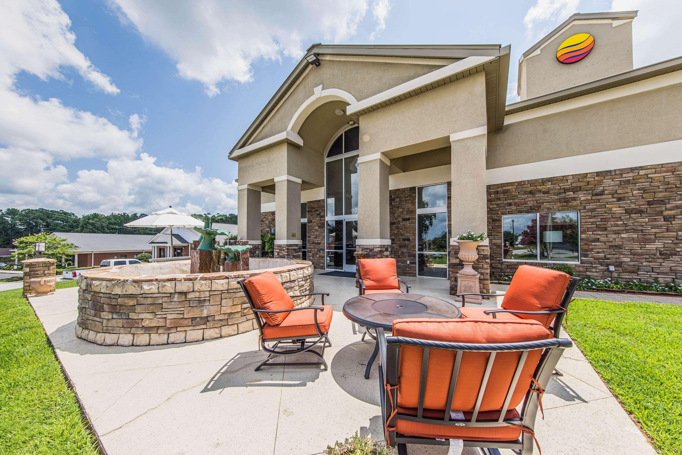 Comfort Inn & Suites Greenwood Near University מראה חיצוני תמונה