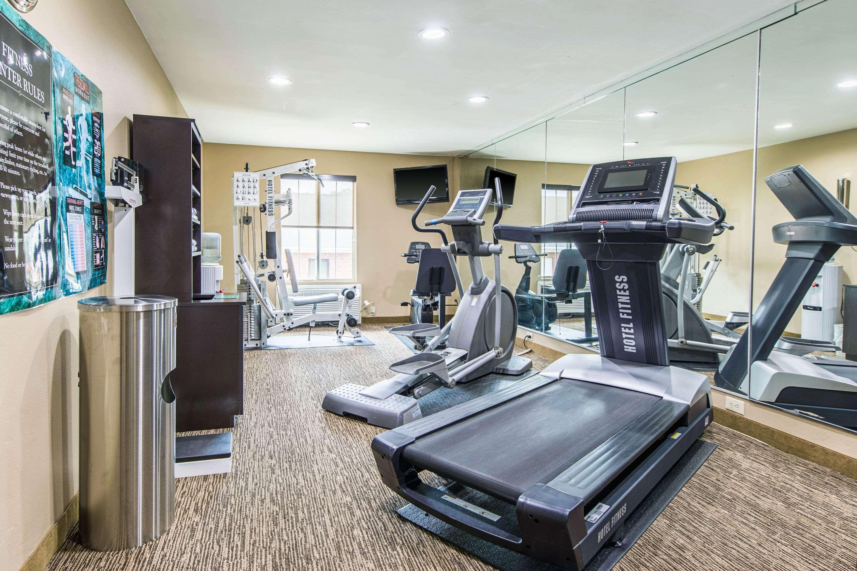 Comfort Inn & Suites Greenwood Near University מראה חיצוני תמונה