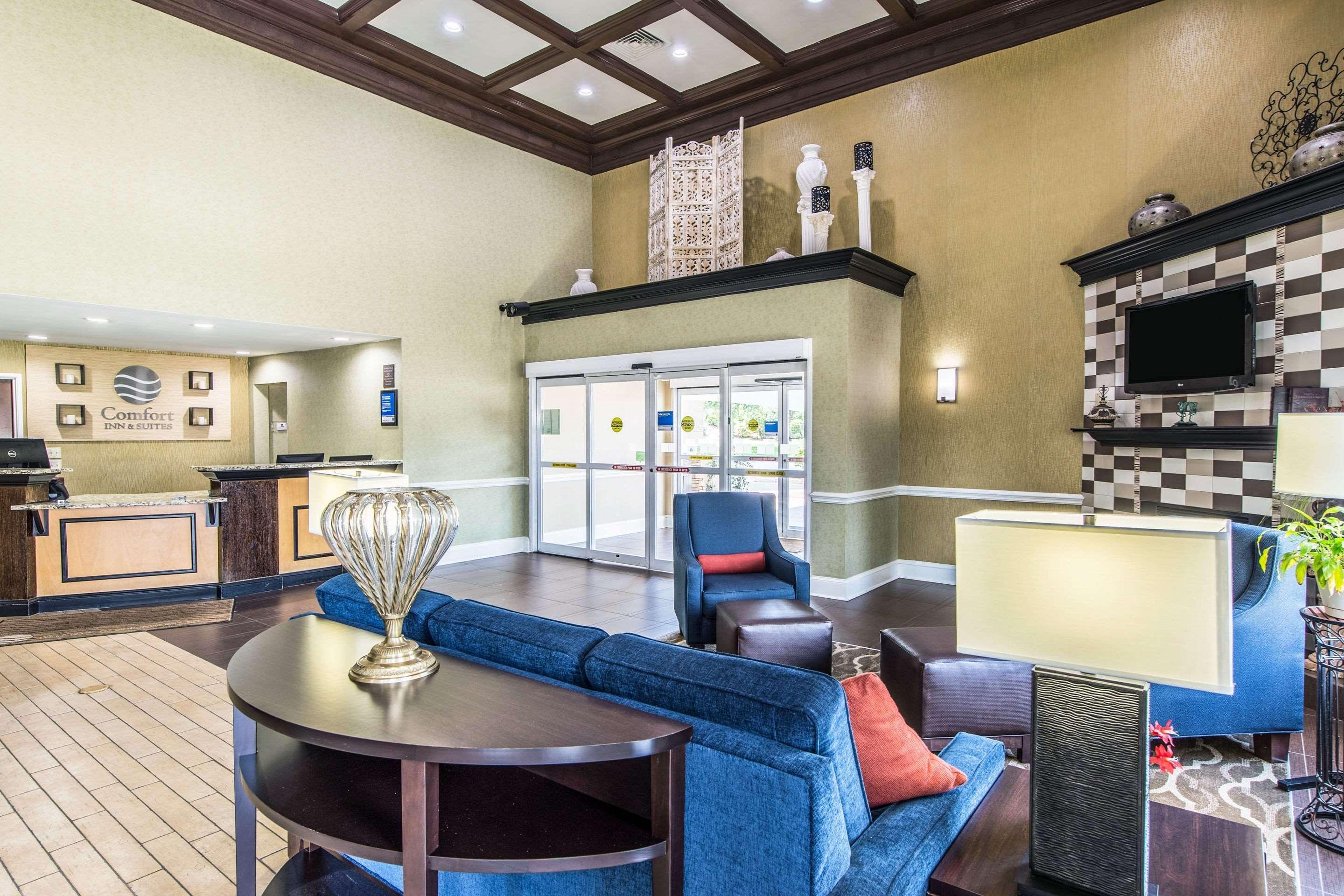 Comfort Inn & Suites Greenwood Near University מראה חיצוני תמונה