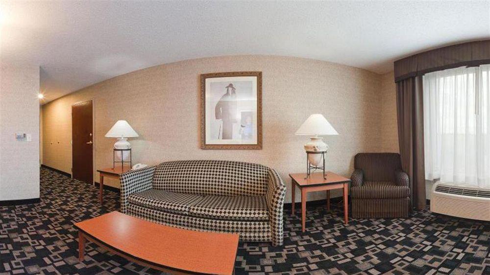 Comfort Inn & Suites Greenwood Near University מראה חיצוני תמונה