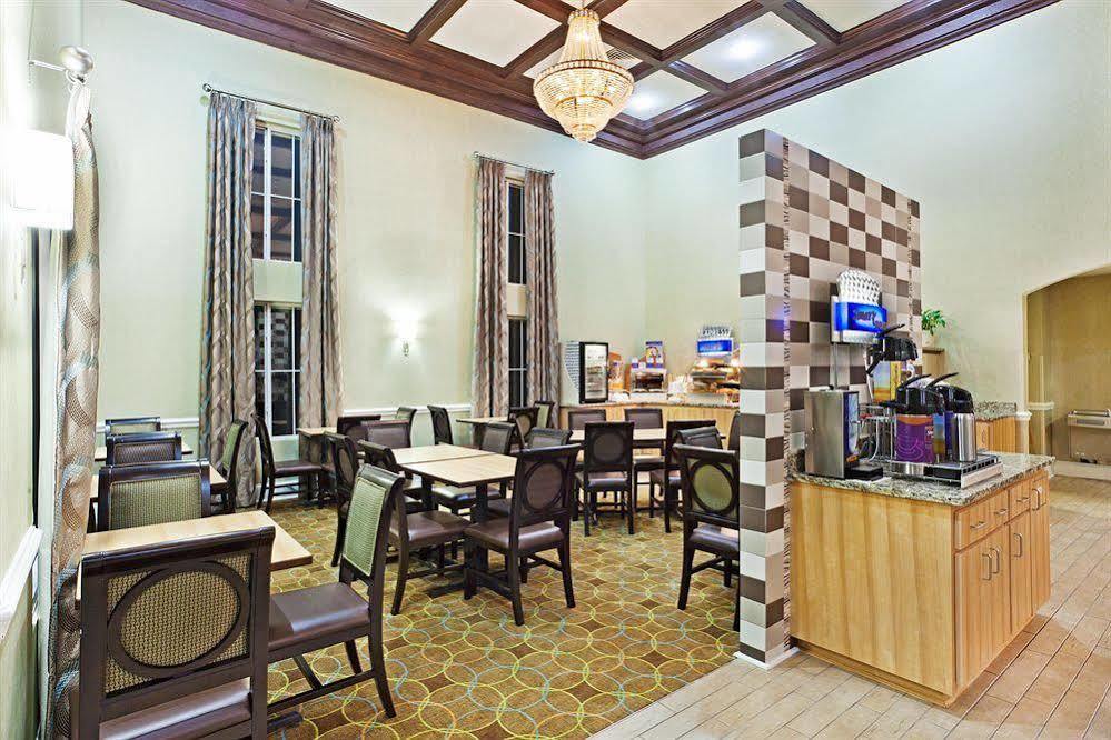 Comfort Inn & Suites Greenwood Near University מראה חיצוני תמונה