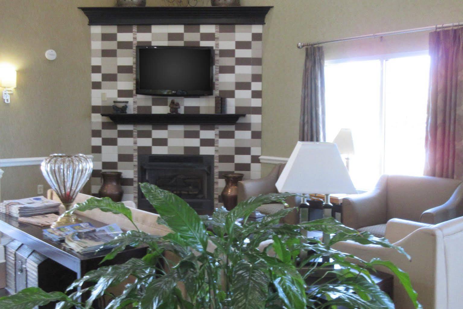 Comfort Inn & Suites Greenwood Near University מראה חיצוני תמונה