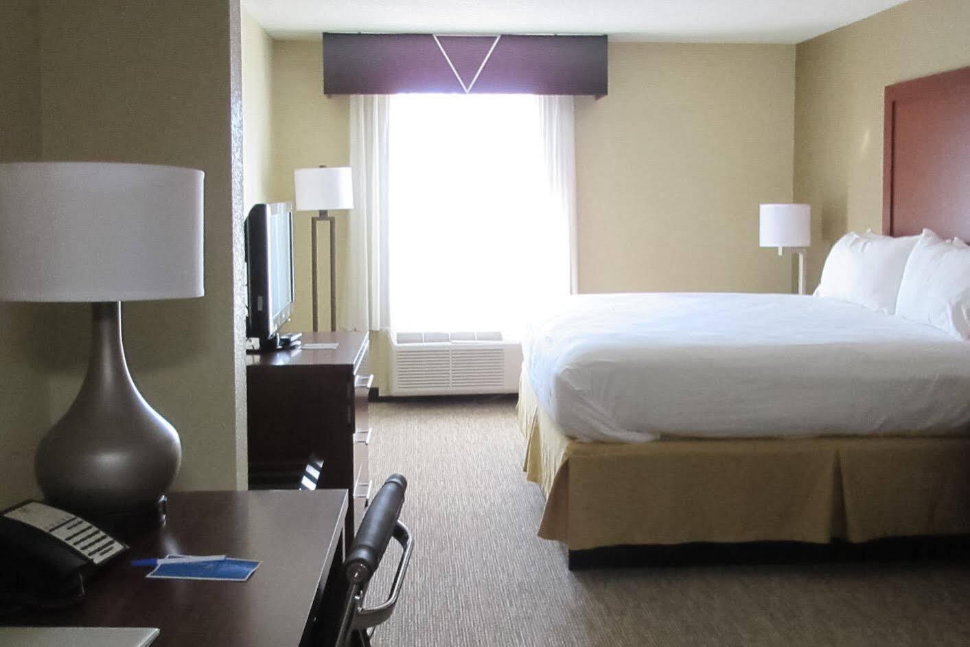 Comfort Inn & Suites Greenwood Near University מראה חיצוני תמונה